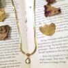 Gold Chain Necklace with Floral Pendant - Antitarnish