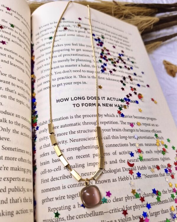 Gold Chain Necklace with Square Charm - Antitarnish Gold Chain Necklace with Square Charm - Antitarnish