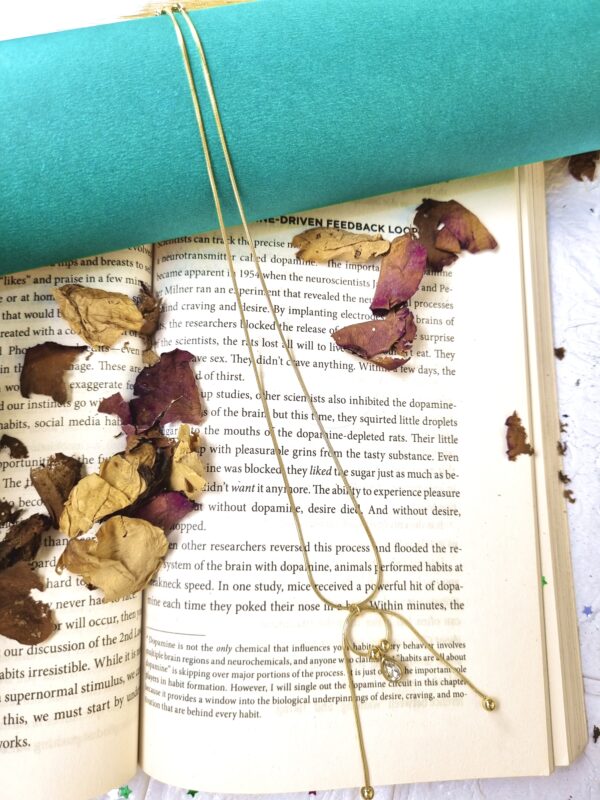 Gold Chain Necklace with Crystal Pendant - Antitarnish Gold Chain Necklace with Crystal Pendant - Antitarnish