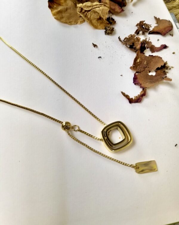 Gold Square Pendant Necklace - Antitarnish Gold Square Pendant Necklace - Antitarnish