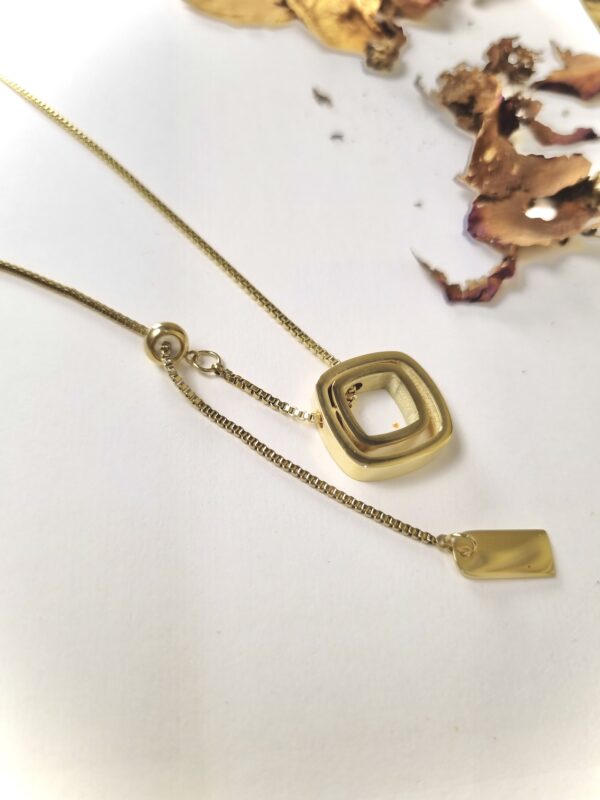 Gold Square Pendant Necklace - Antitarnish Gold Square Pendant Necklace - Antitarnish