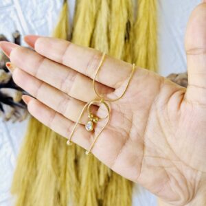 Gold Chain Necklace with Crystal Pendant - Antitarnish