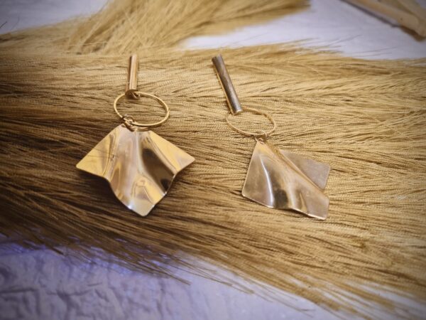 Gold Geometric Drop Earrings – Anti-Tarnish Gold Geometric Drop Earrings – Anti-Tarnish