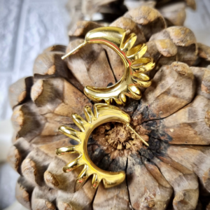 Gold Scalloped Hoop Earrings - Antitarnish